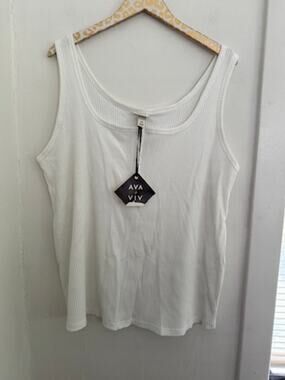 Ava & Viv White Plus Ribbed Button Front Tank | Size 2X